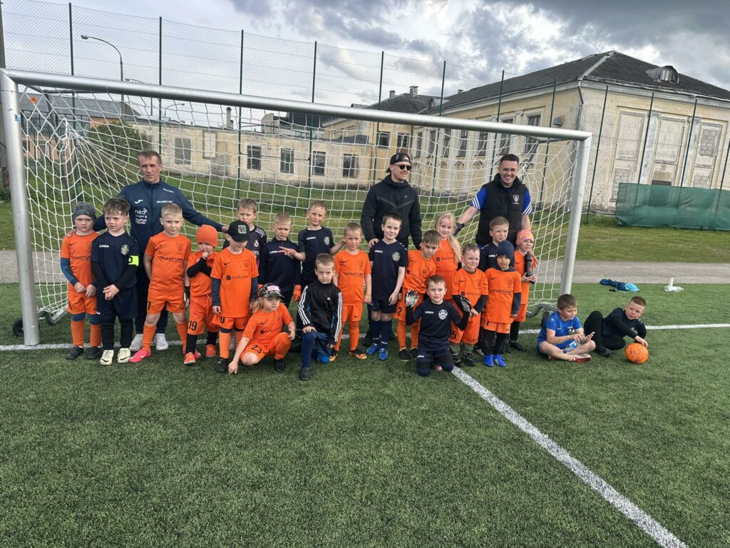 Товарищеский матч между самыми юными футболистами Silla FC и ребятами из Jõhvi FC Phoenix